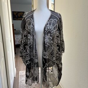Elegant Black and White Lace Kimono